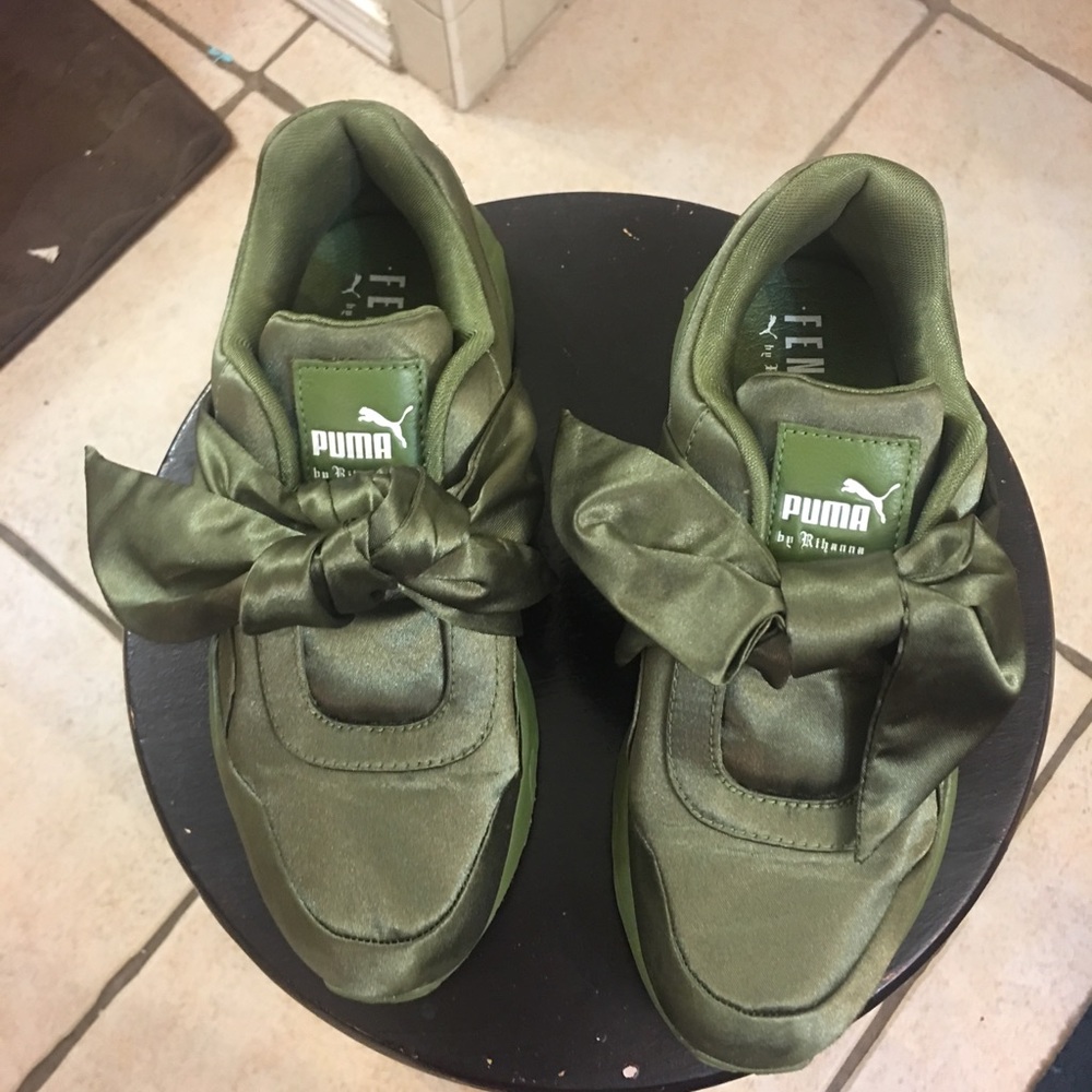 Puma authentic sneakers by Rihanna/ Size 6